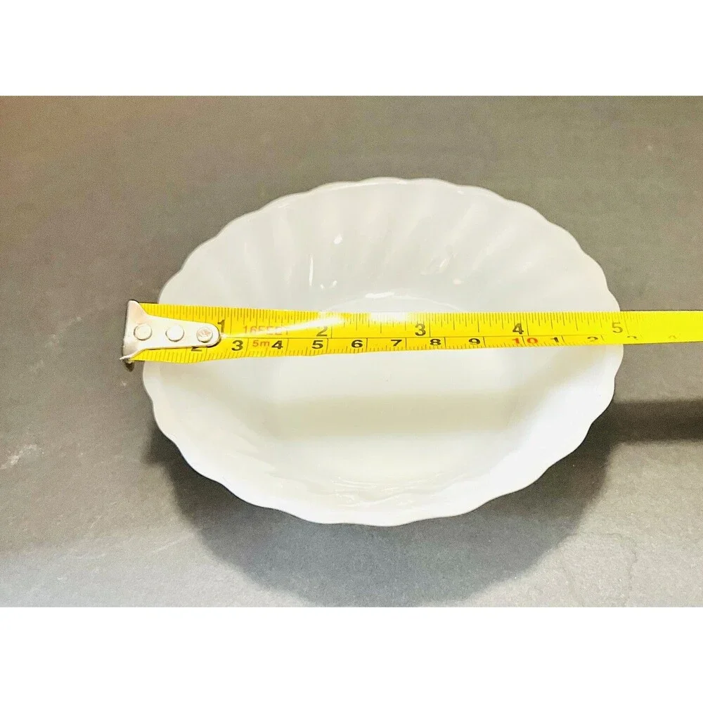 Vintage Anchor Hocking Milk Glass Swirl Edge 5” Dessert Berry Bowl MCM